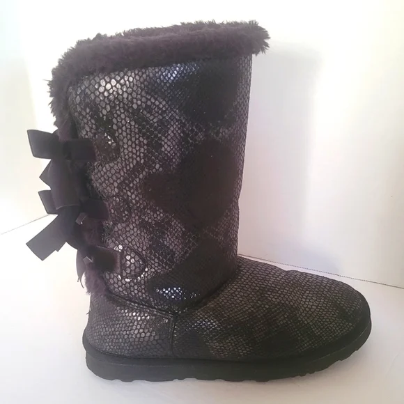 UGG Australia Snake Skin Pattern Bows Boots - Picture 3 of 14